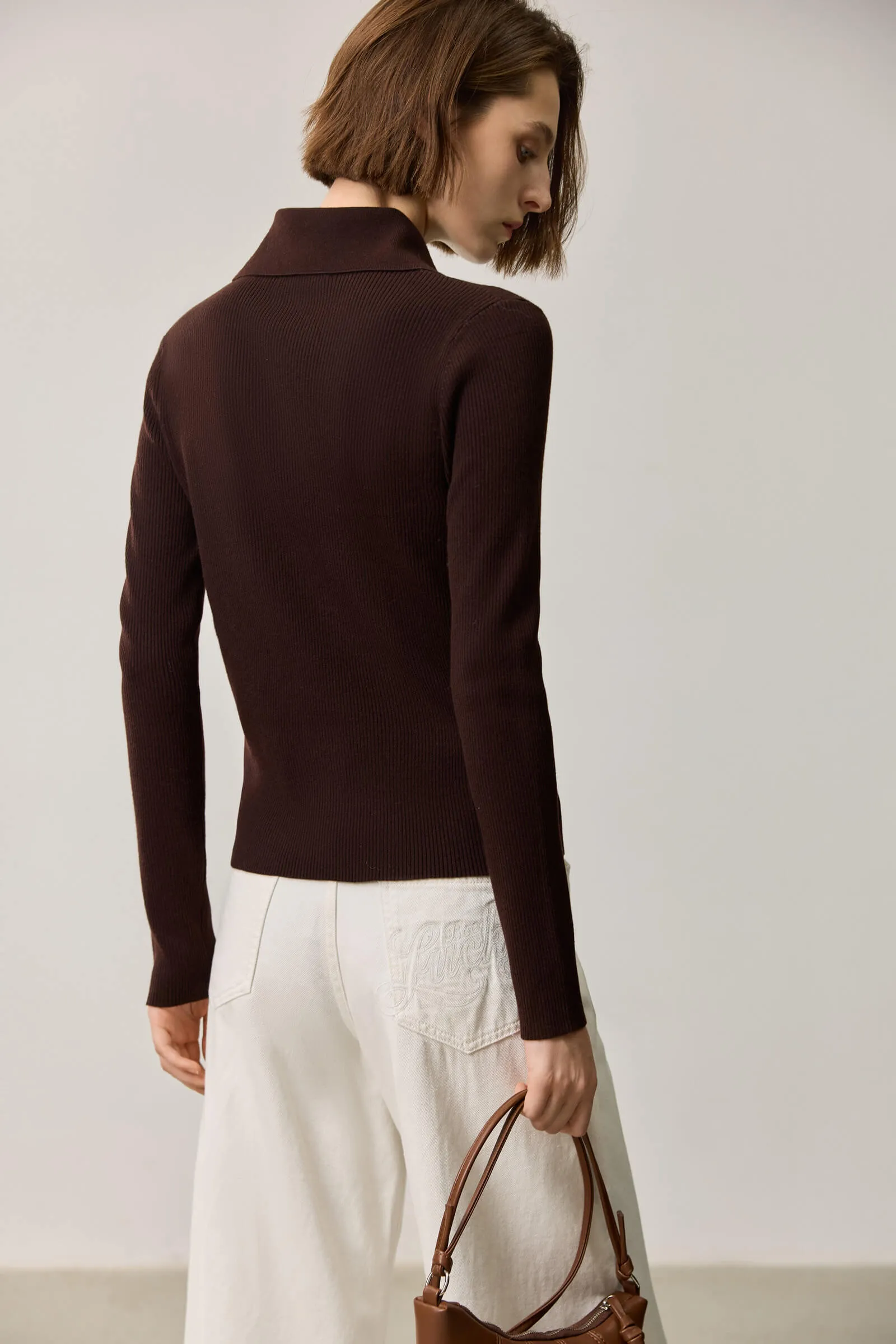 LILY Large Collar Slim Fit Knit Top