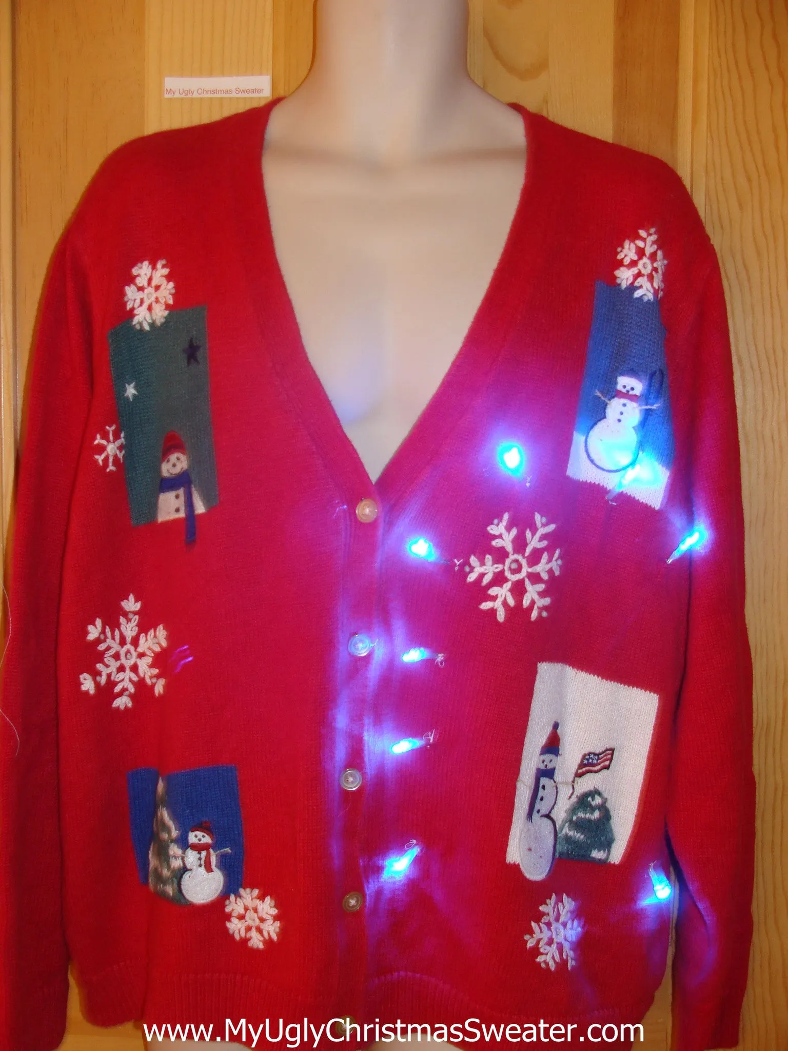 Need to Buy Christmas Sweaters? Light Up Sweater Ladies, Mens XXXL