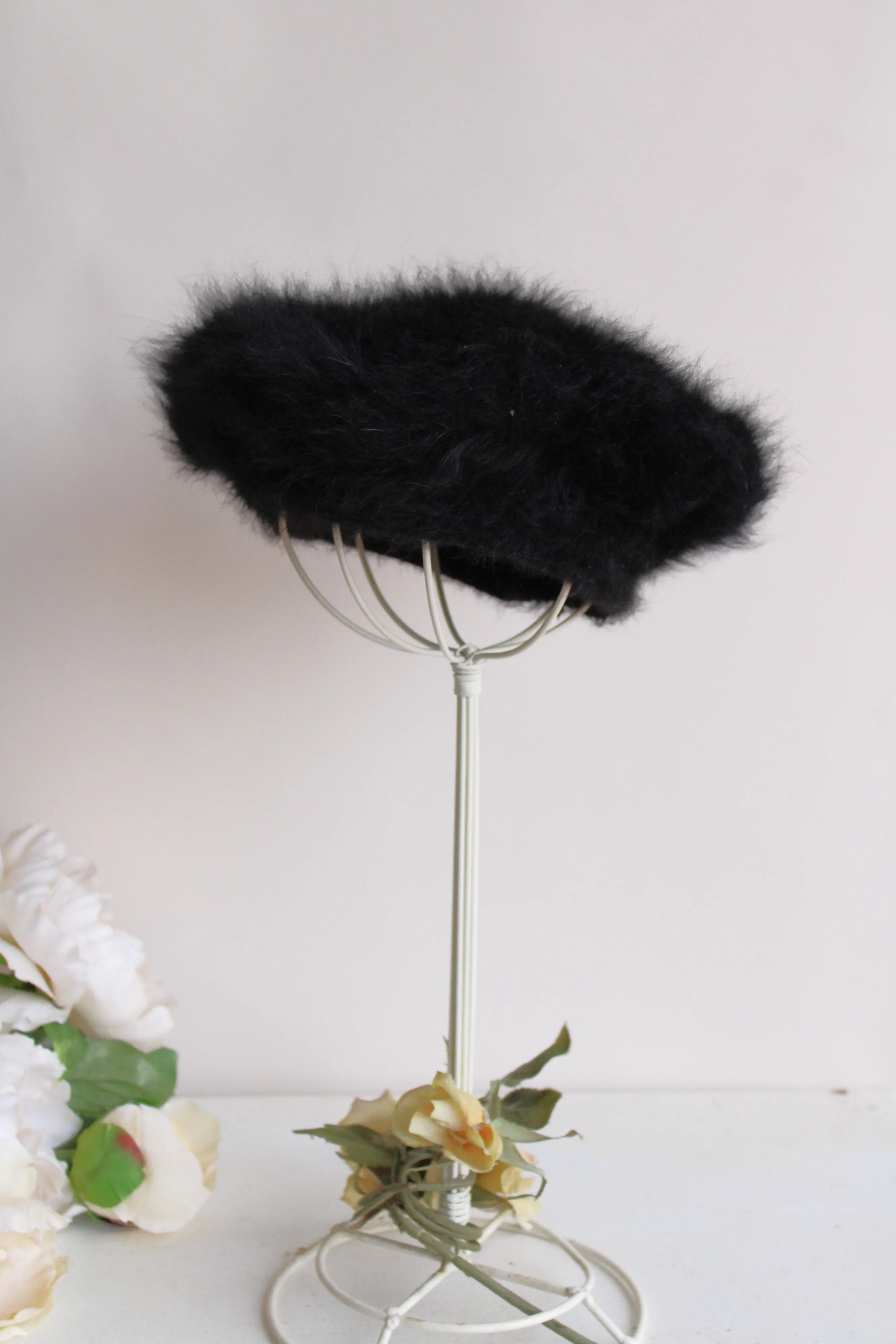 Vintage 1960s Black Mohair Beret