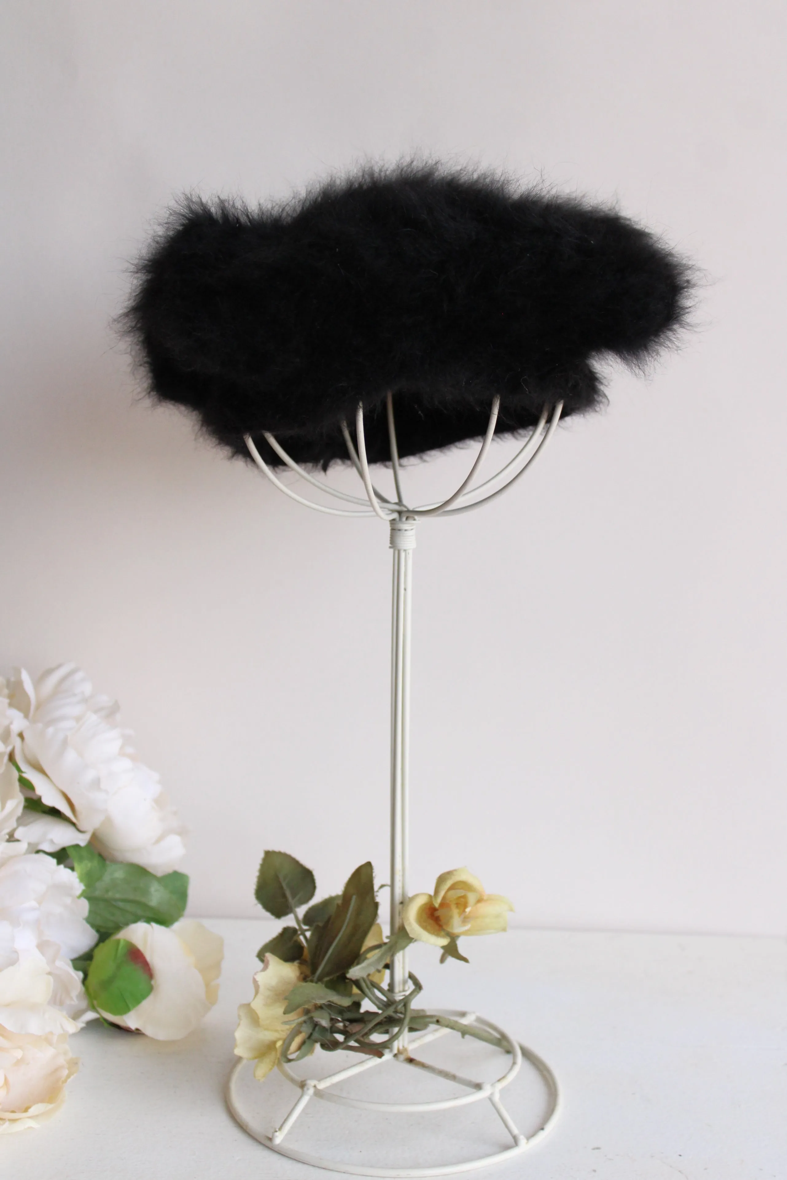 Vintage 1960s Black Mohair Beret