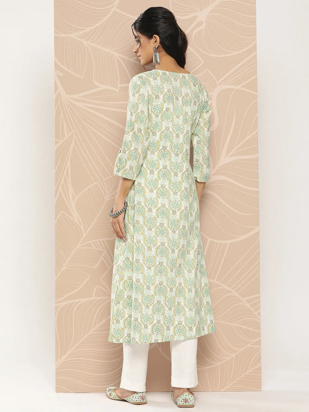 Women White Pure Cotton Kurta